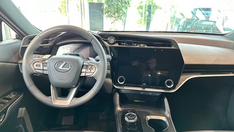Lexus RZ vaihtoauto