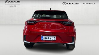 Lexus LBX vaihtoauto