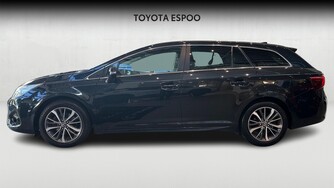 Toyota Avensis vaihtoauto