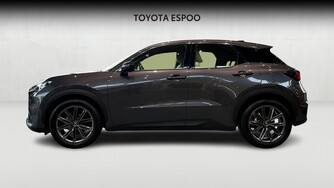 Lexus LBX vaihtoauto