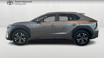 Toyota bZ4X vaihtoauto