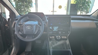 Toyota bZ4X vaihtoauto