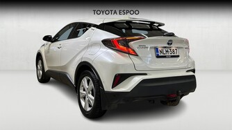 Toyota C-HR vaihtoauto