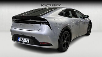 Toyota Prius Plug-in vaihtoauto