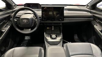 Toyota bZ4X vaihtoauto