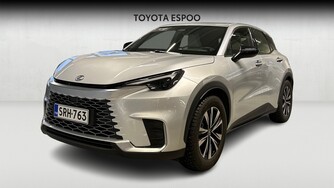 Lexus LBX vaihtoauto