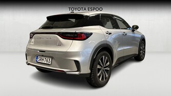 Lexus LBX vaihtoauto