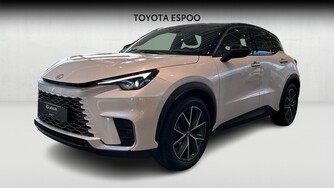 Lexus LBX vaihtoauto