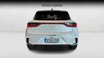 Lexus LBX vaihtoauto