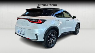 Lexus LBX vaihtoauto