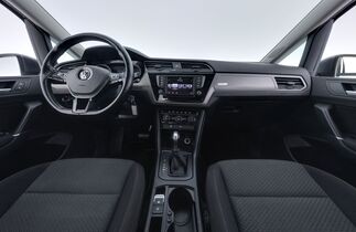 Volkswagen Touran vaihtoauto
