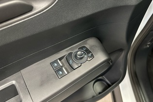 heti ajoon Ford Transit Courier