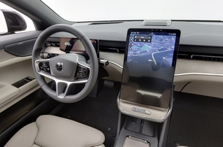 heti ajoon Volvo ES90