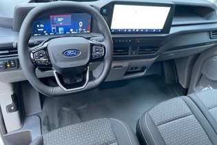 heti ajoon Ford Transit Custom