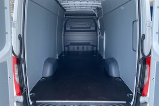 heti ajoon Mercedes-Benz Sprinter