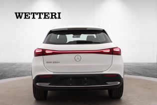 heti ajoon Mercedes-Benz EQA