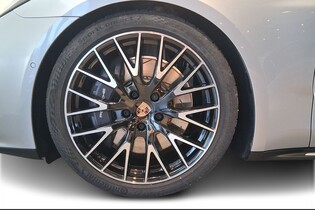 heti ajoon Porsche Panamera