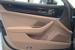 heti ajoon Porsche Panamera