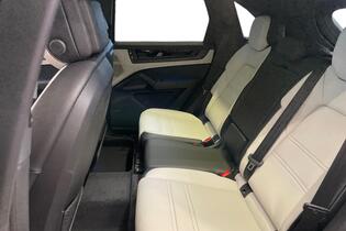 heti ajoon Porsche Cayenne