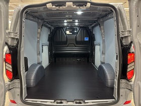 heti ajoon Ford Transit Custom
