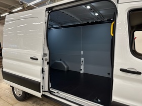 heti ajoon Ford Transit