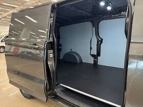 heti ajoon Ford Transit Custom