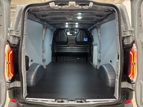 heti ajoon Ford Transit Custom