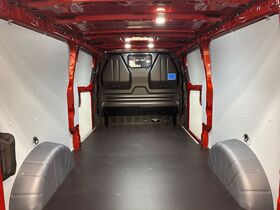 heti ajoon Ford Transit Custom