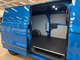heti ajoon Ford Transit Custom