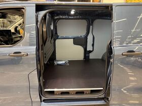 heti ajoon Ford Transit Custom