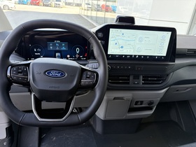 heti ajoon Ford Transit Custom