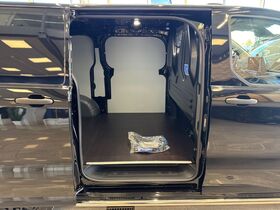 heti ajoon Ford Transit Custom