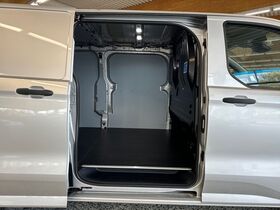 heti ajoon Ford Transit Custom