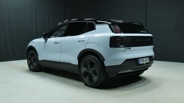 heti ajoon Volvo EX30 Cross Country