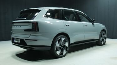 heti ajoon Volvo EX90