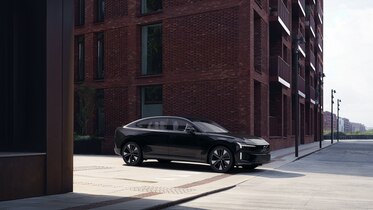 heti ajoon Volvo ES90