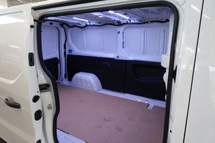 heti ajoon Nissan Primastar