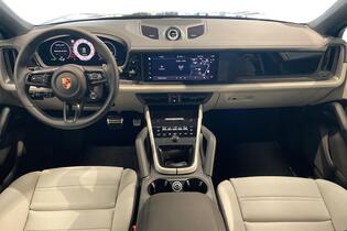 heti ajoon Porsche Cayenne