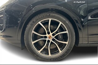 heti ajoon Porsche Cayenne