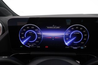 heti ajoon Mercedes-Benz EQA