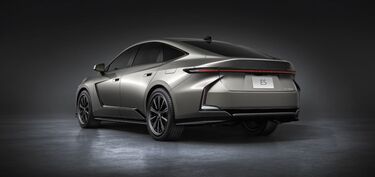 uusi Lexus ES