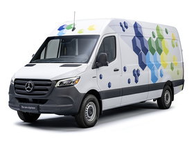 uusi Mercedes-Benz Sprinter