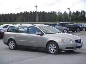 Volvo V70 vaihtoauto
