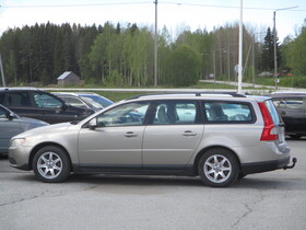 Volvo V70 vaihtoauto