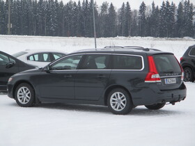 Volvo V70 vaihtoauto