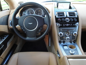 Aston Martin DB9 vaihtoauto
