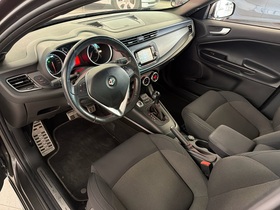 Alfa Romeo Giulietta vaihtoauto