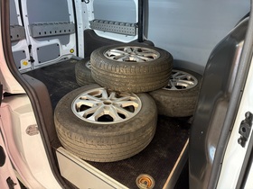 Ford Transit Connect vaihtoauto