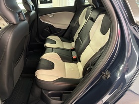 Volvo V40 Cross Country vaihtoauto