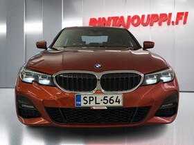 BMW 330 vaihtoauto